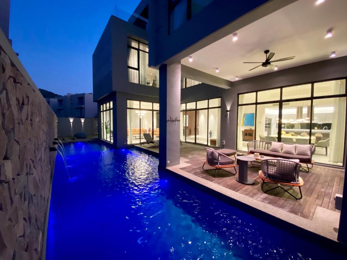 Molly Luxury Private Pool Bungalow茉莉的家豪华私人泳池别墅 Pantai Cenang  Exterior photo