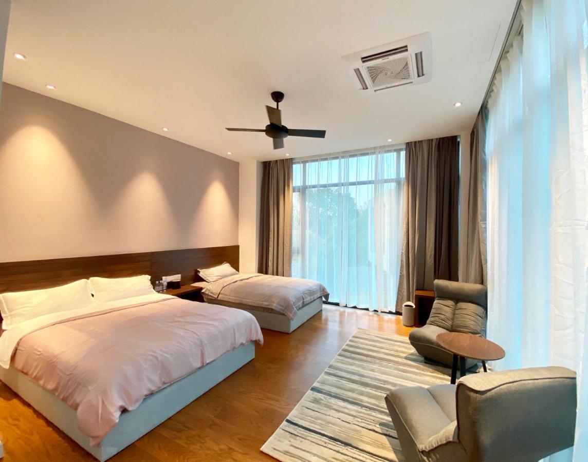 Molly Luxury Private Pool Bungalow茉莉的家豪华私人泳池别墅 Pantai Cenang  Exterior photo